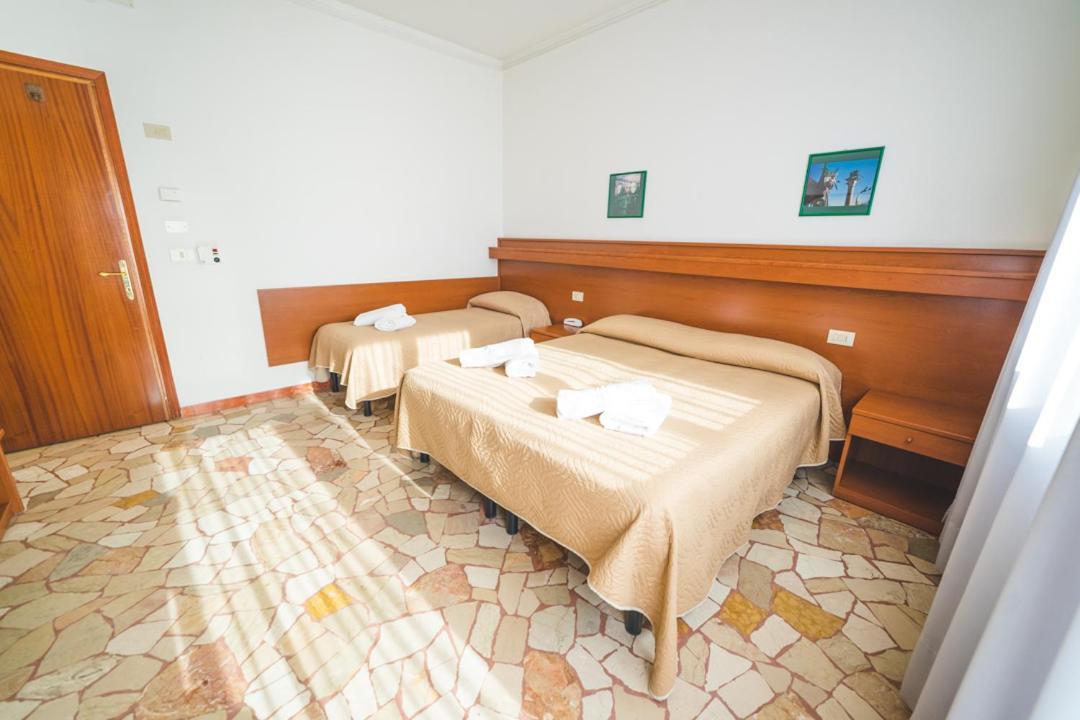 Hotel Grand Prix Sottomarina Extérieur photo