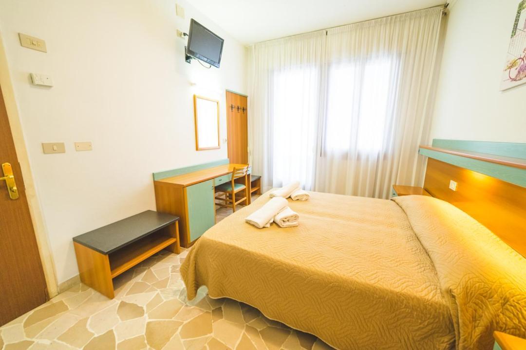 Hotel Grand Prix Sottomarina Extérieur photo