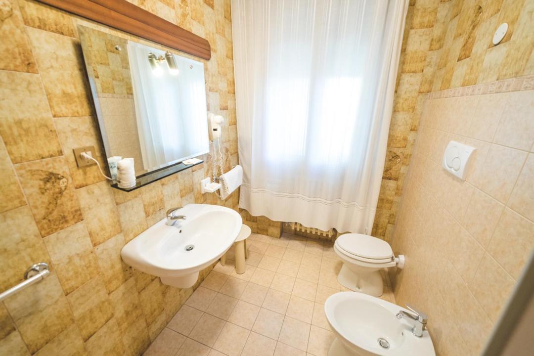 Hotel Grand Prix Sottomarina Extérieur photo