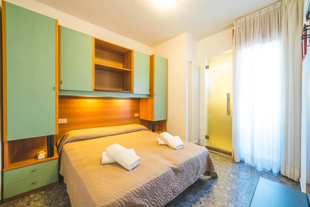 Hotel Grand Prix Sottomarina Extérieur photo