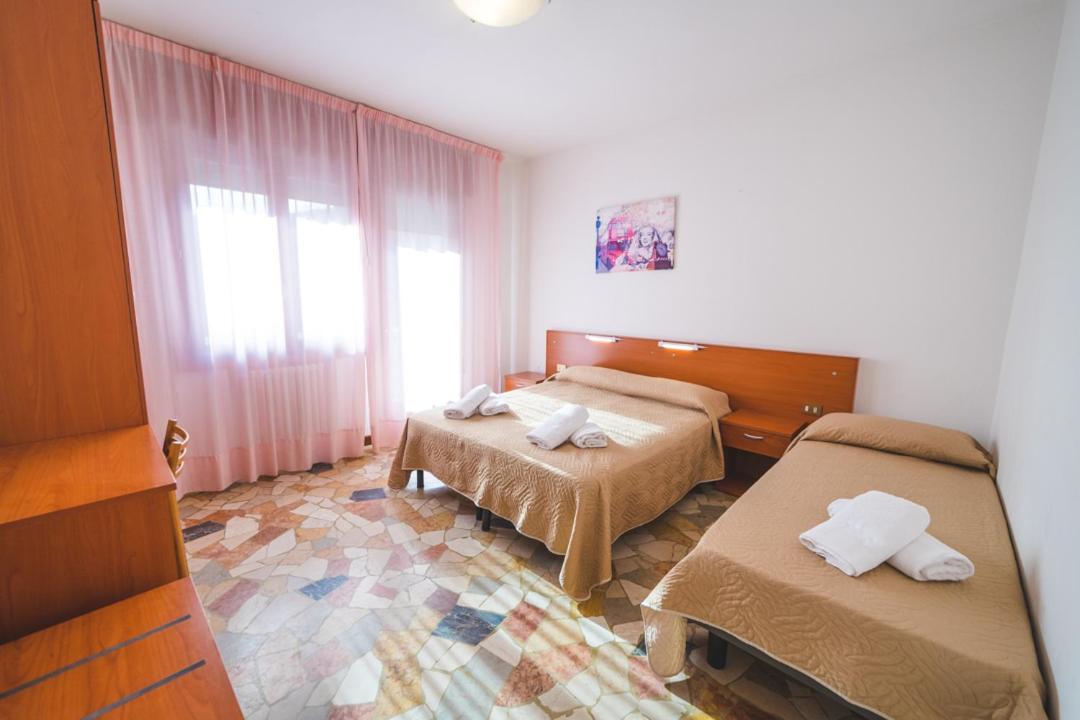 Hotel Grand Prix Sottomarina Extérieur photo