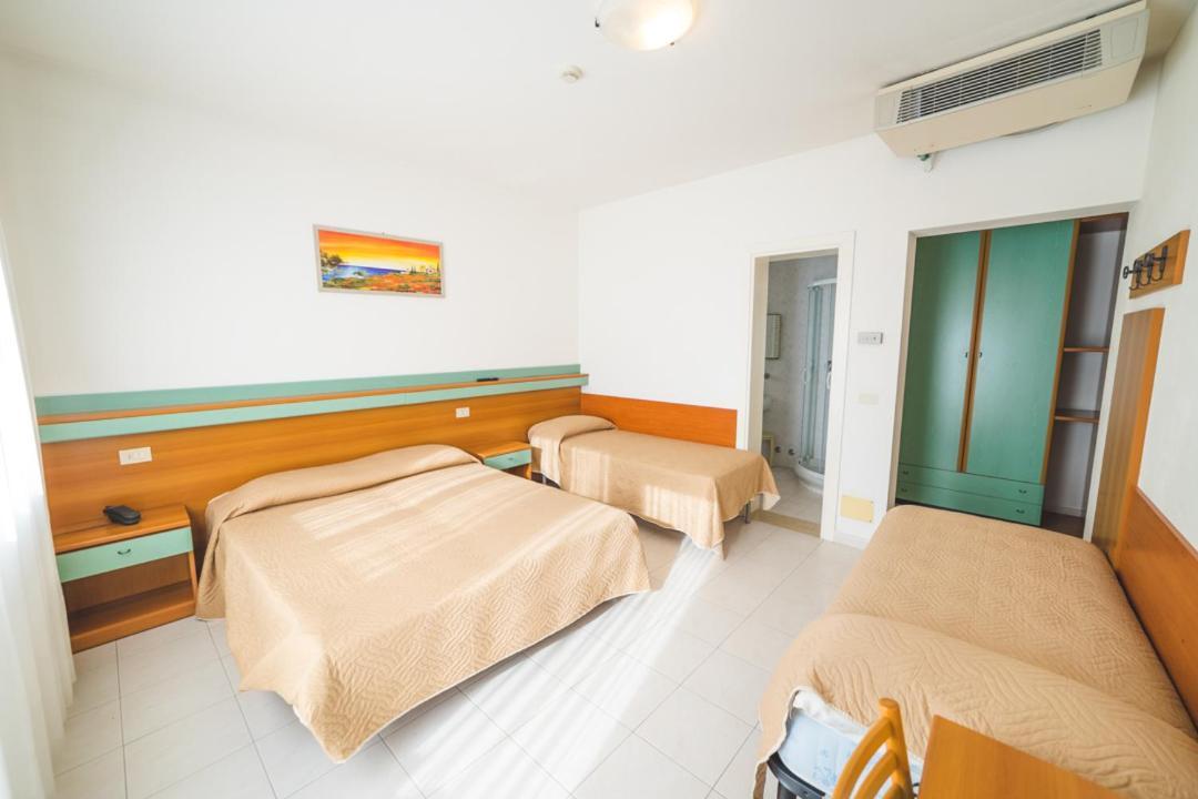 Hotel Grand Prix Sottomarina Extérieur photo