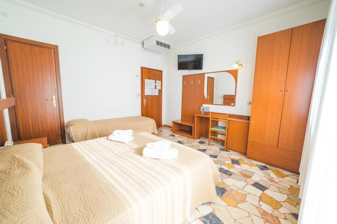 Hotel Grand Prix Sottomarina Extérieur photo