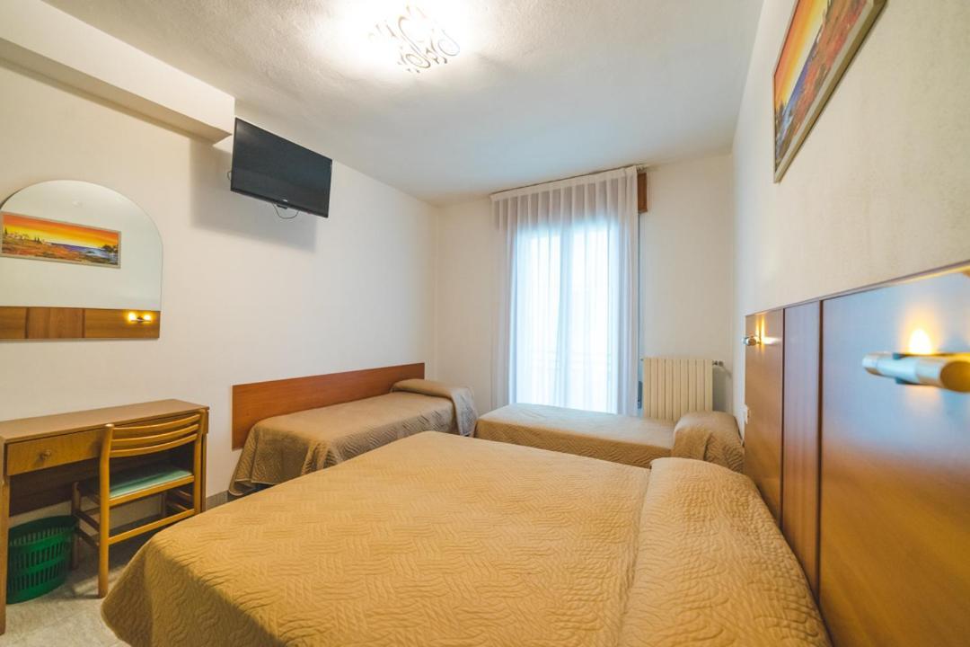 Hotel Grand Prix Sottomarina Extérieur photo