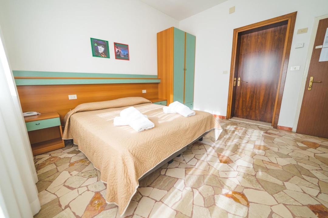 Hotel Grand Prix Sottomarina Extérieur photo