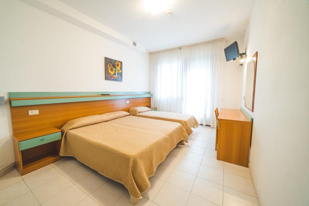Hotel Grand Prix Sottomarina Extérieur photo