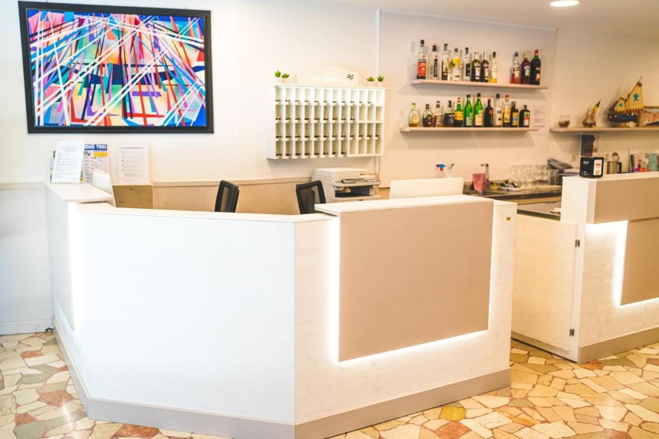 Hotel Grand Prix Sottomarina Extérieur photo